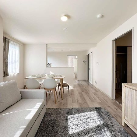 Bhotel Yutori - Spacious 2Br Apartment Very Near The Station Ономичи Екстериор снимка