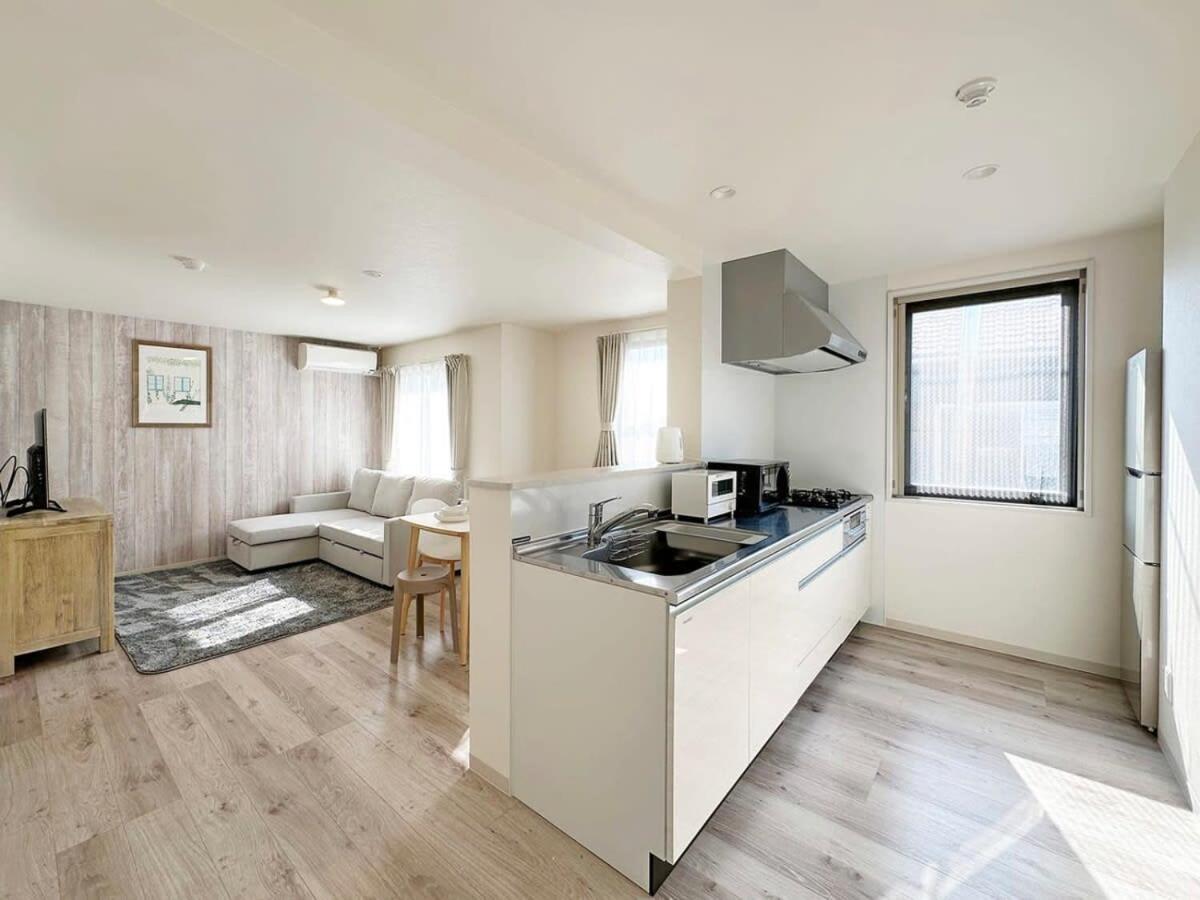 Bhotel Yutori - Spacious 2Br Apartment Very Near The Station Ономичи Екстериор снимка