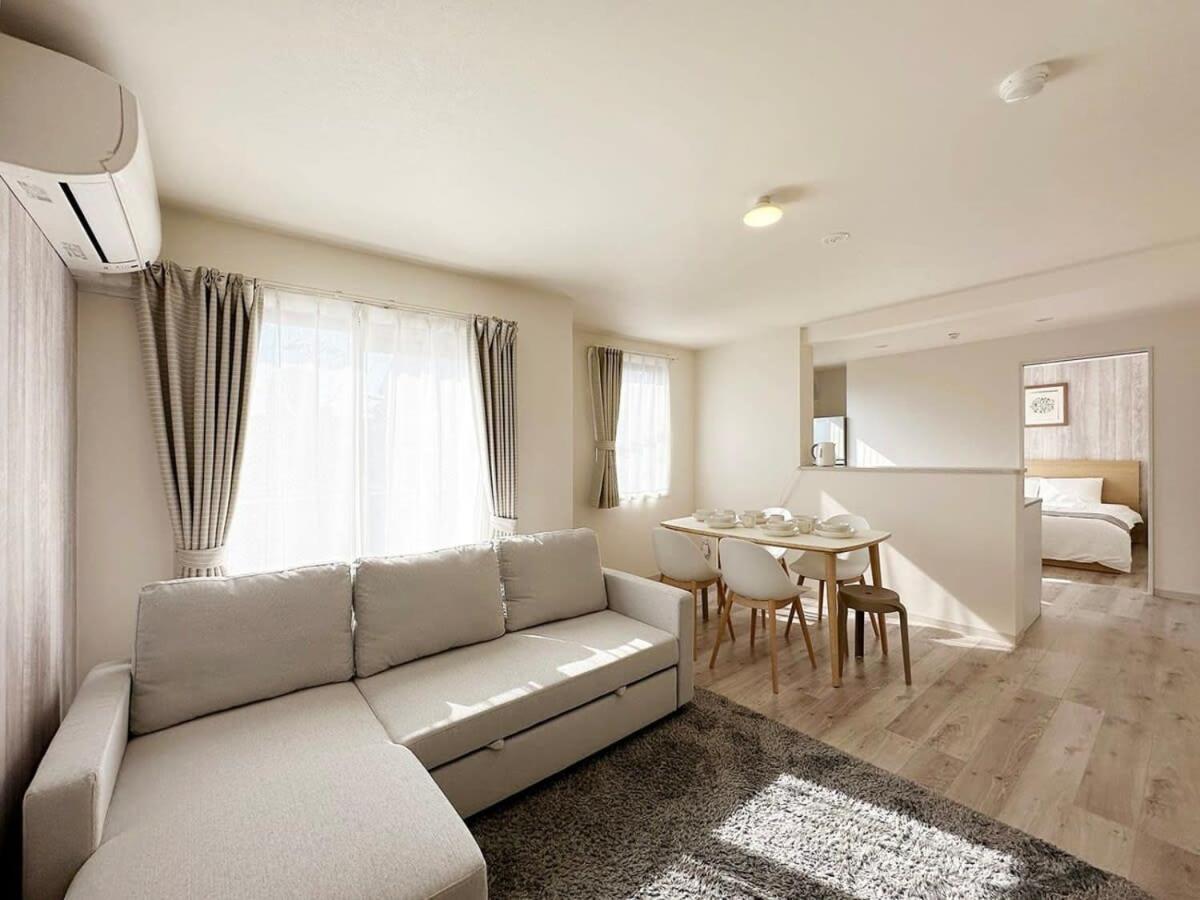 Bhotel Yutori - Spacious 2Br Apartment Very Near The Station Ономичи Екстериор снимка